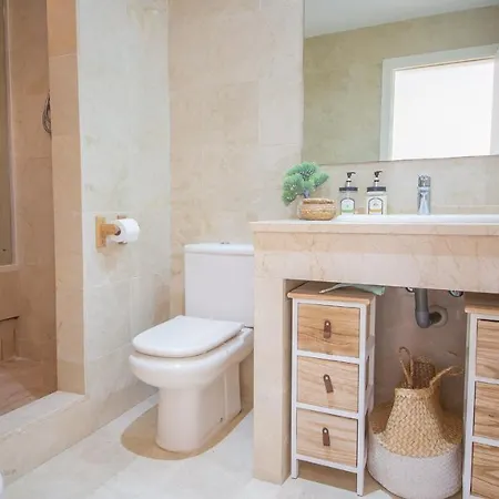 Apartment Rock Bay B38